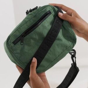 BAGGU Eucalyptus Sport Crossbody Bag